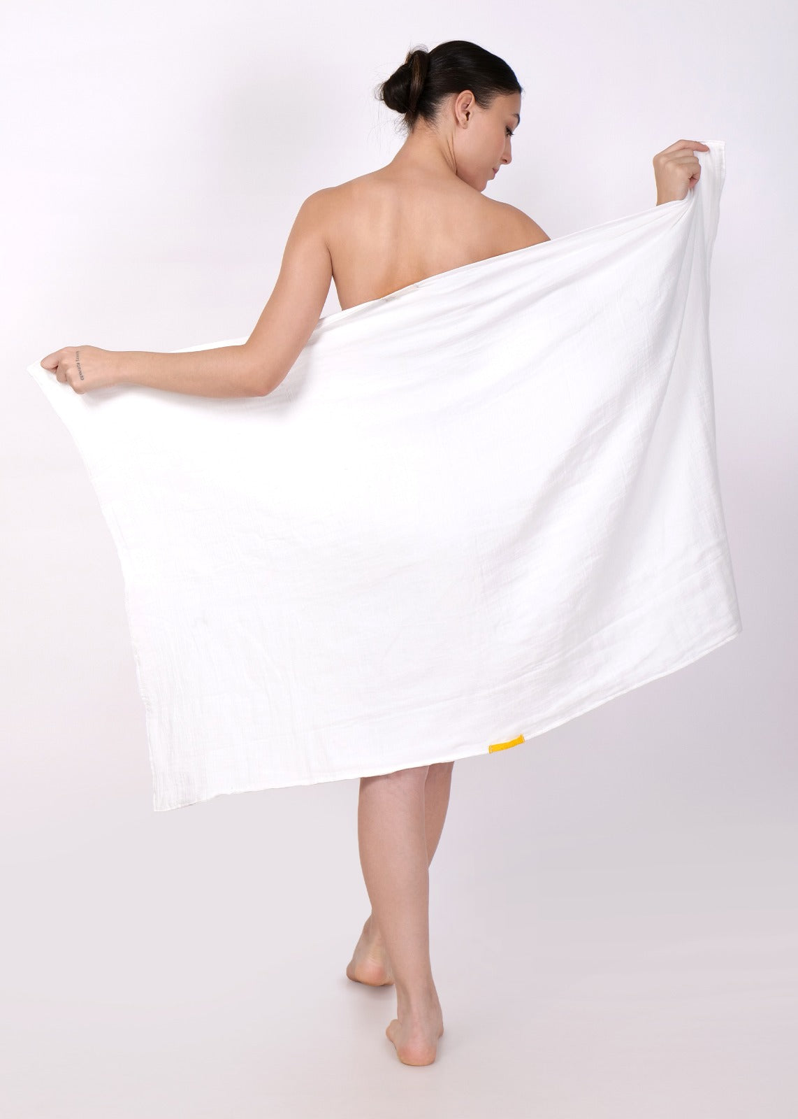 muslin bath towel white
